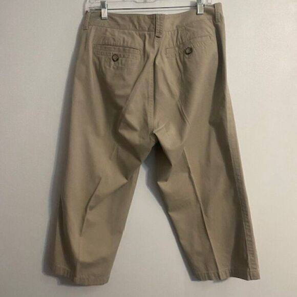 Eddie Bauer Blakely Khaki capris, size 16 - Picture 2 of 4